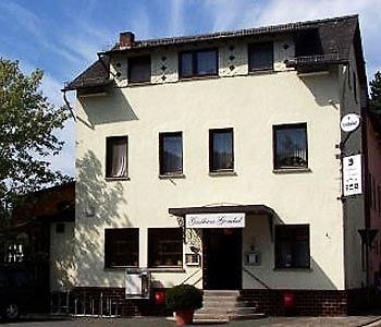 فندق برونفلسفي  Gasthaus Gombel المظهر الخارجي الصورة